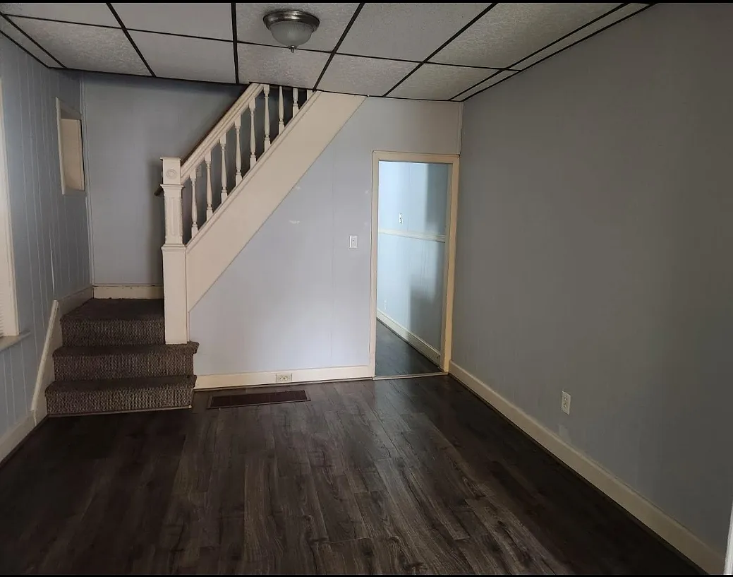 3 bed, 1152 sqft, $1,600 — Photo 2