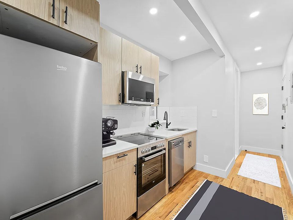 2nd image of 219 Kingsland Ave APT 6