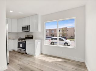 19237 Bryant St #7, Northridge, CA 91324