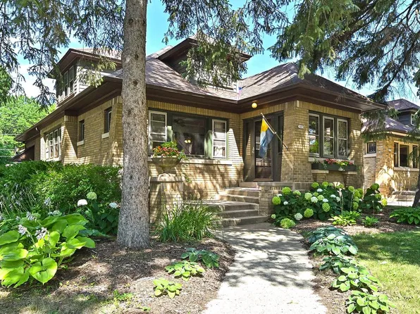 2405 North 68th STREET, Wauwatosa, WI 53213