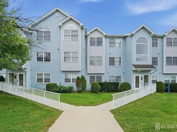 320 Edpas Rd, New Brunswick, NJ 08901
