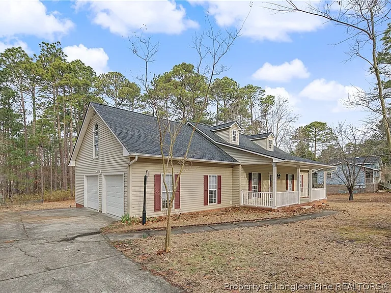 42 Lotus Ln — Photo 3