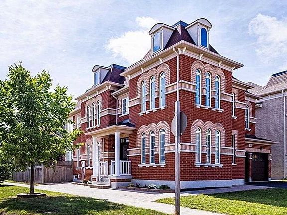 3rd image of 149 Stonechurch Cres