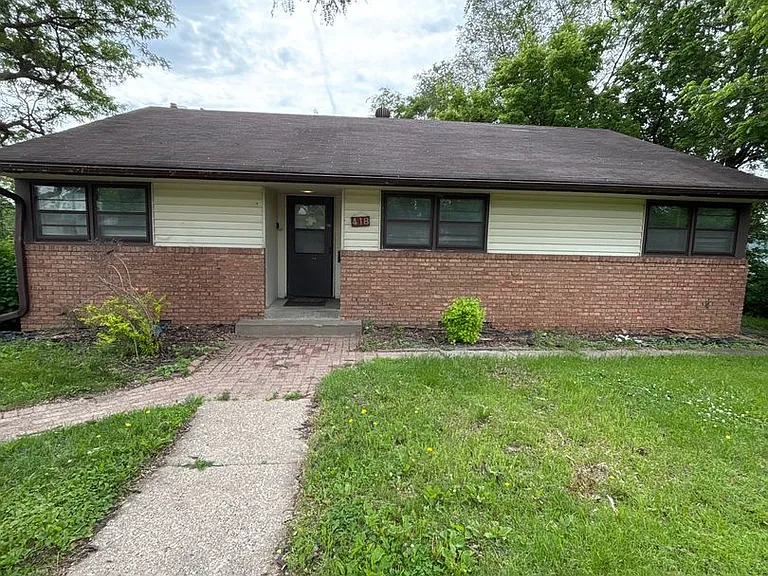 418 Wheelock Pkwy W — Photo 1