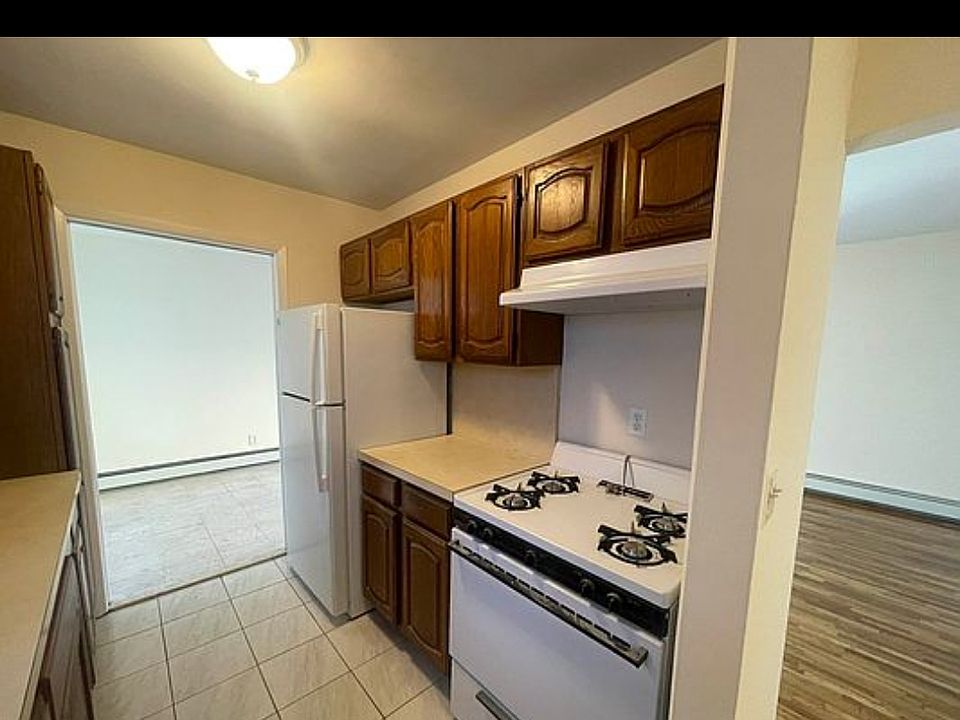 1st image of 32-83 42nd St #2