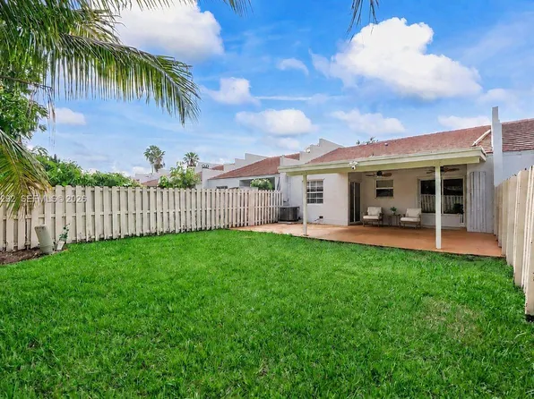 10340 SW 154th Pl APT 41, Miami, FL 33196