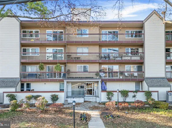 10320 Westlake Dr #E409, Bethesda, MD 20817