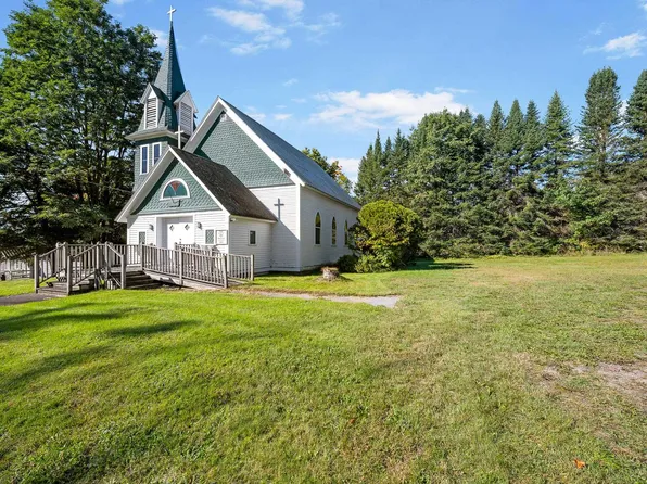 70 South Lunenburg Road, Lunenburg, VT 05906