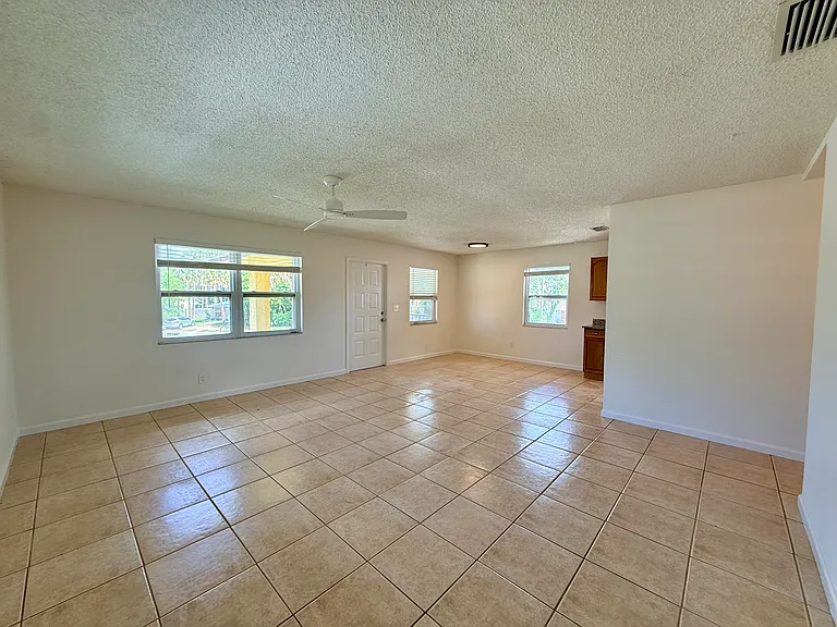 3362 SE Jefferson St — Photo 5