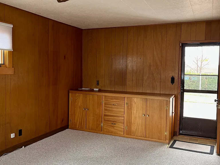 1052 Osage Cir — Photo 8