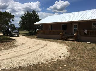 200 Wagon Trl, Bandera, TX 78003