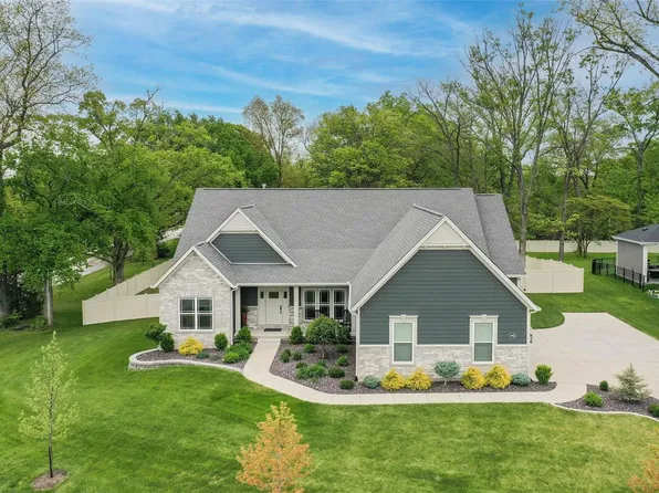 4910 Sammelman Rd, Weldon Spring, MO 63304