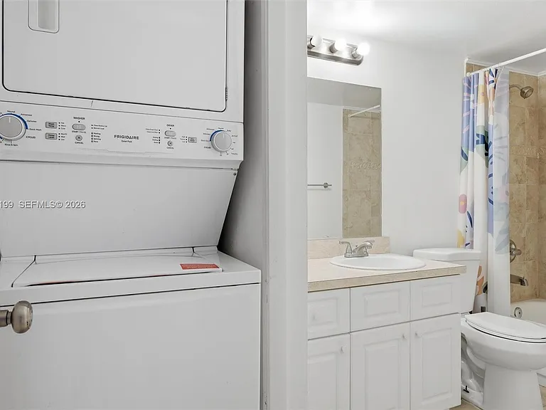 183 Lakeview Dr #102 — Photo 12