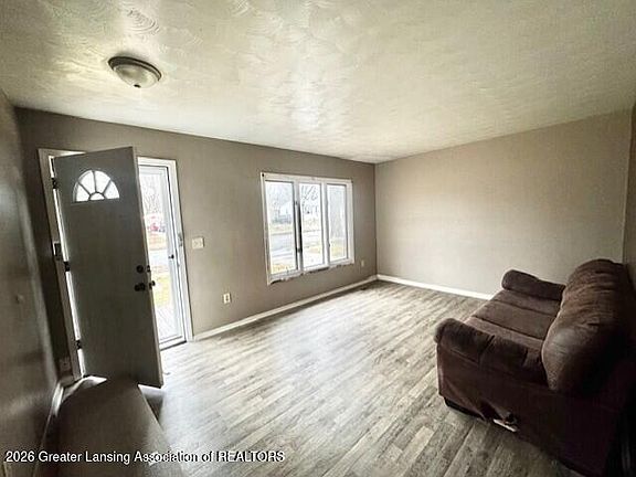 3rd image of 3112 Shetland Rd