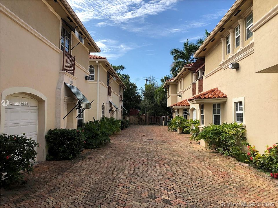 1st image of 3225 Virginia St #3225