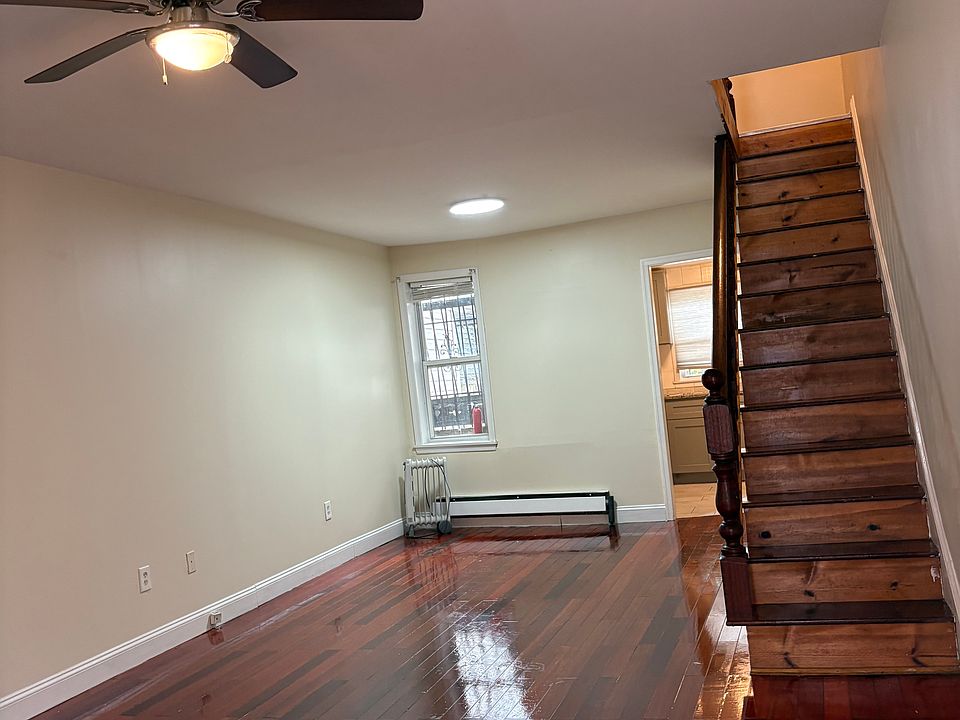 1st image of 420 Cantrell St