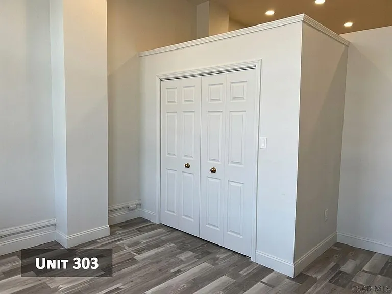 500 Main St #201 — Photo 16
