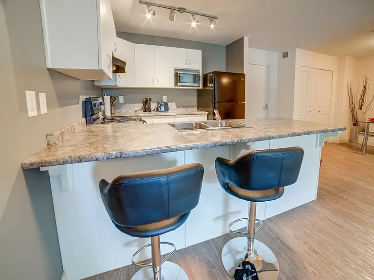 39 Van Slyke Way — Photo 9