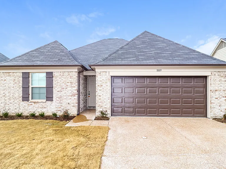 1083 W Carib Loop — Photo 1