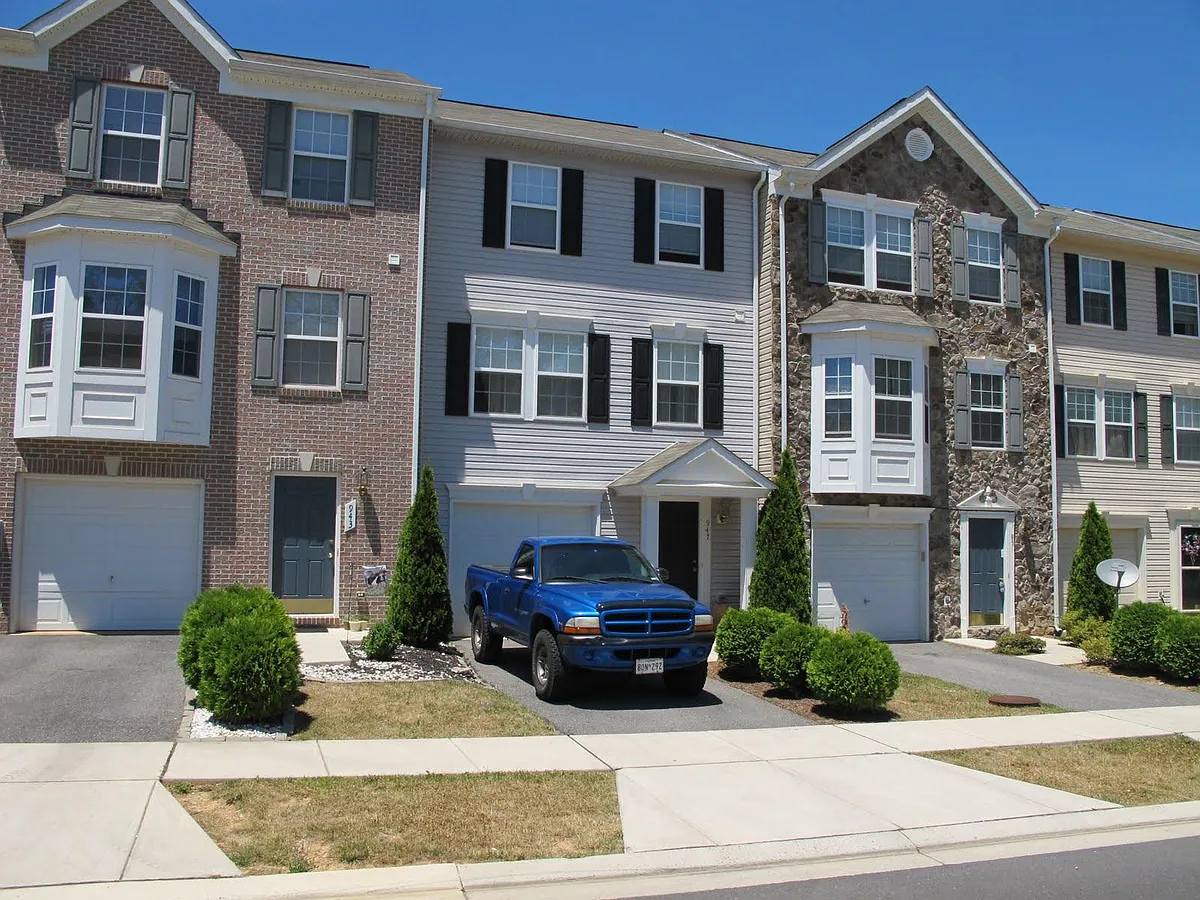 Building Photo - 943 Monet Dr