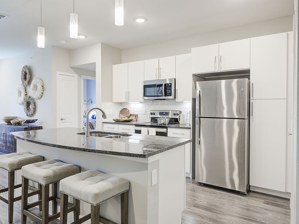 The Link at Twin Creeks apartments community photo