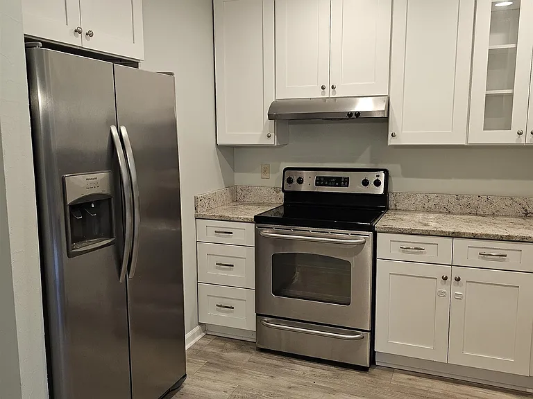 8224 Hunters Ridge Trl — Photo 12