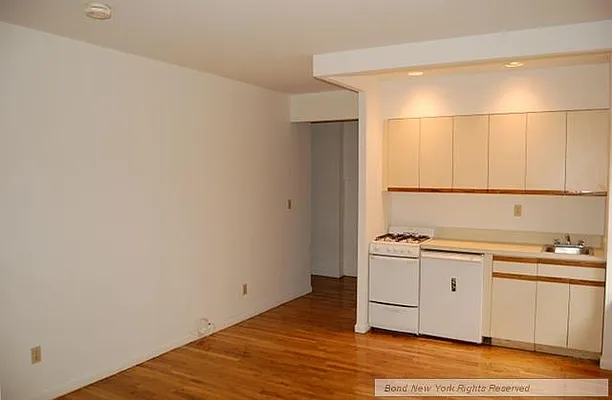 Rented by Bond New York | media 1