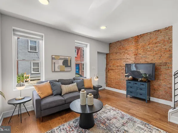 1614 Latona St, Philadelphia, PA 19146