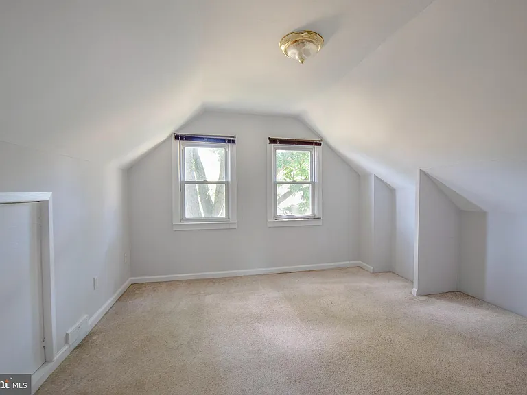 214 David Pl — Photo 8