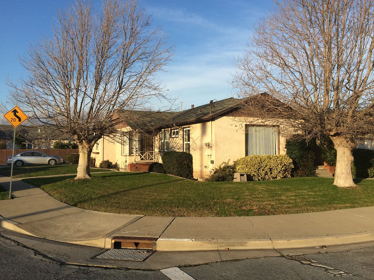 1391 Hubbard Ave photo 1