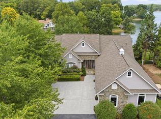 425 Park Way Ave, Moneta, VA 24121
