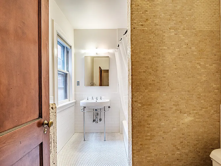 199 Vaughan St #5 — Photo 21