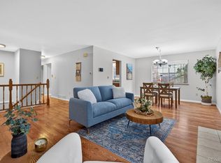 7022 S Glencoe Ct, Centennial, CO 80122