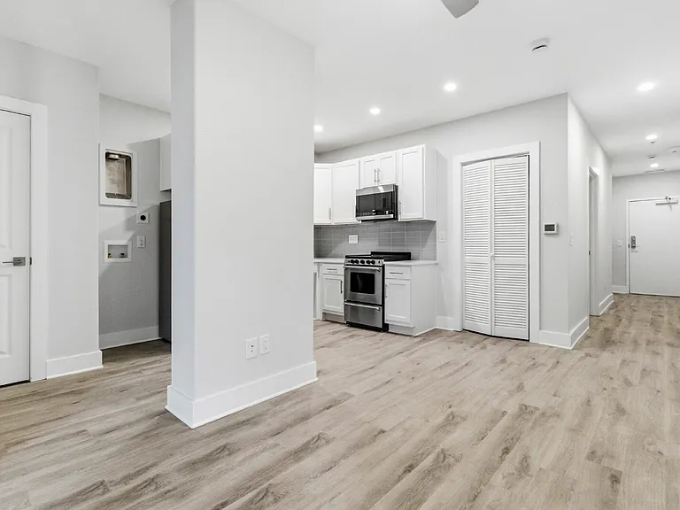 350 W Main Ave #101 — Photo 11