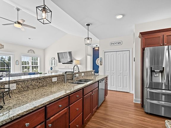 4th image of 255 Copperwood Loop
