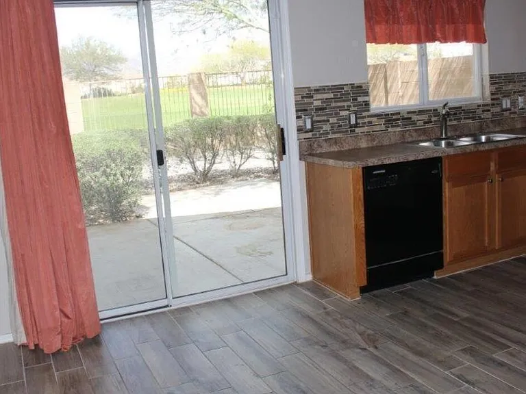 22660 W Adams Dr — Photo 12