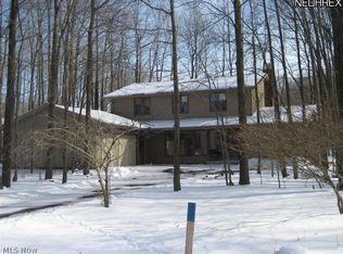 4001 White Oak Trl, Beachwood, OH 44122