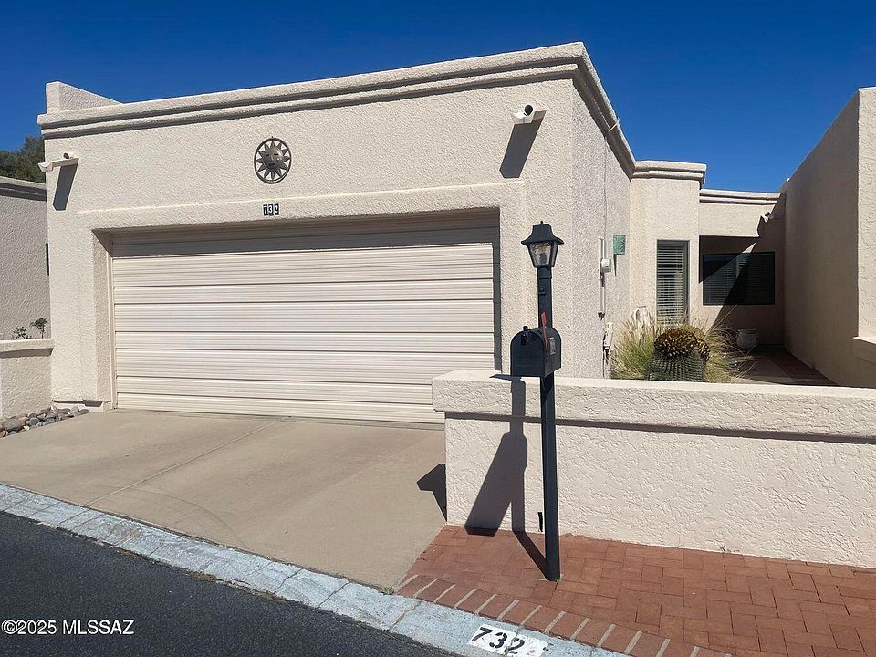 1st image of 732 W Calle De Emilia