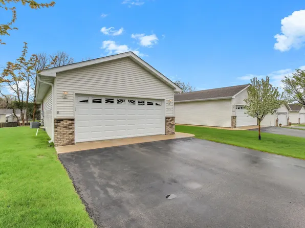 264 Cedar Cove Ln, Owatonna, MN 55060