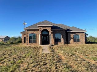 39 Robbie Dr, Hebbronville, TX 78361