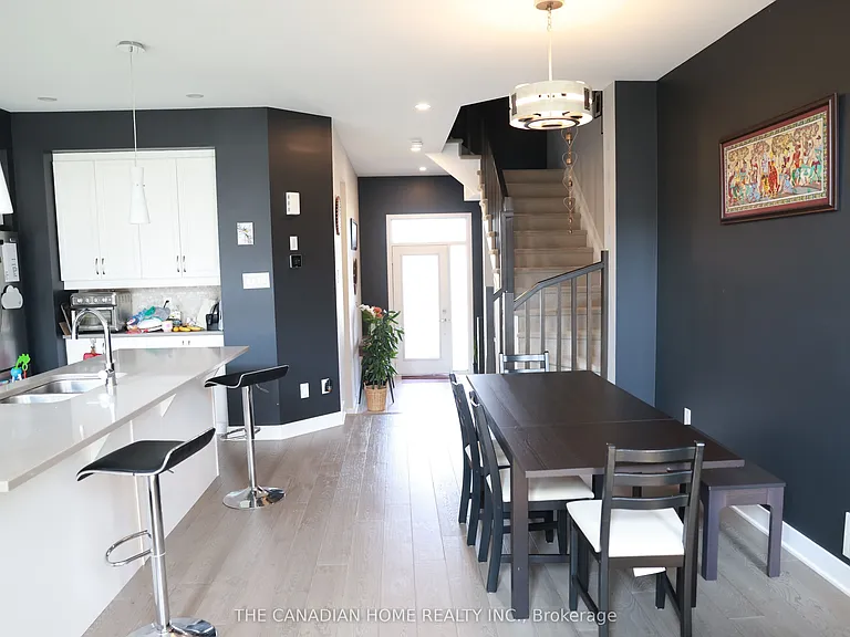 468 Trident Mews — Photo 2
