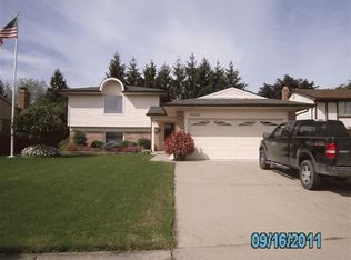 46303 Peach Grove Ave, Macomb, MI 48044