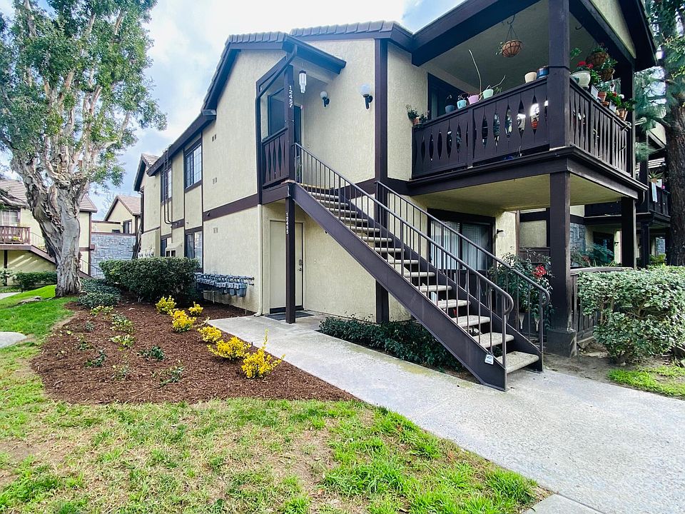 1st image of 12455 Bay Hill Ct