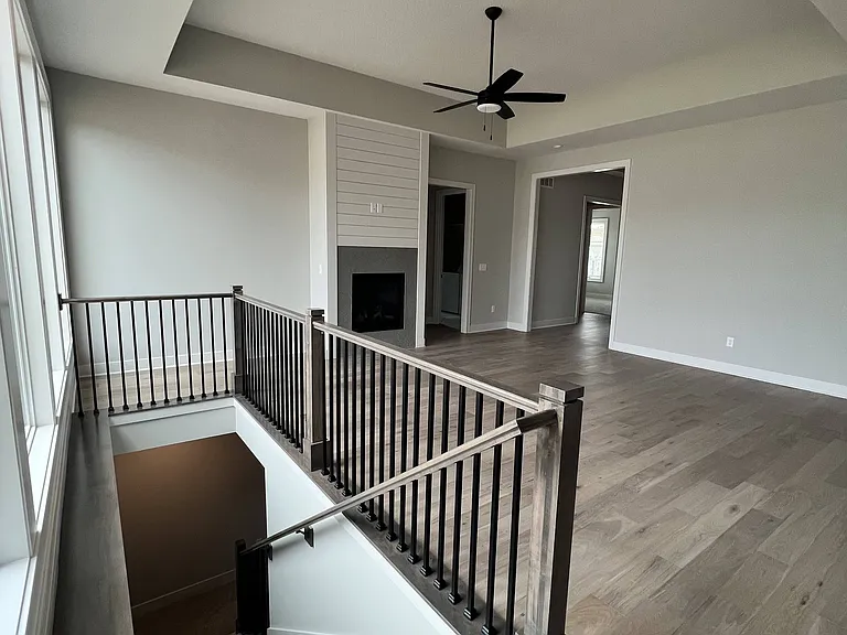 11009 S Millstone Dr — Photo 34