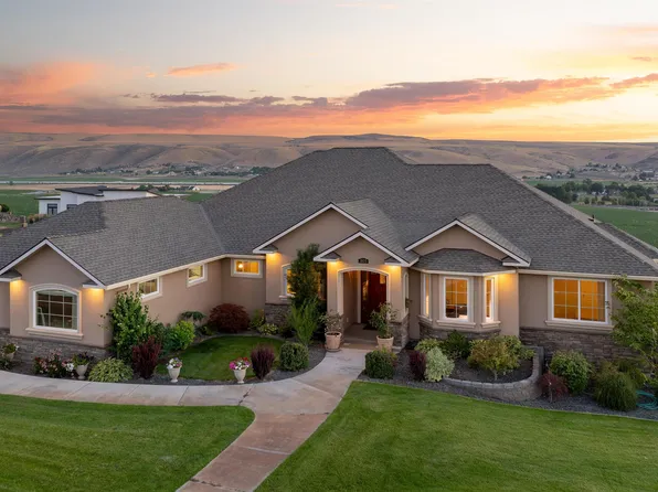 1605 S 717th Pr SE, Kennewick, WA 99338
