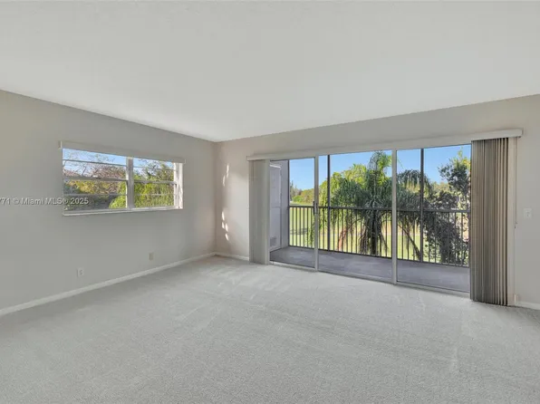 12701 SW 13th St APT 301F, Pembroke Pines, FL 33027