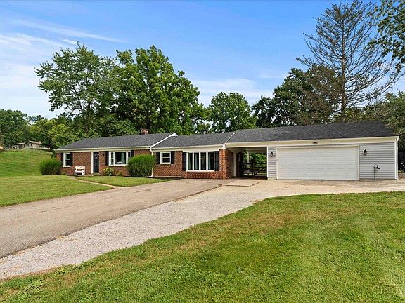 3rd image of 10660 Betty Ray Dr