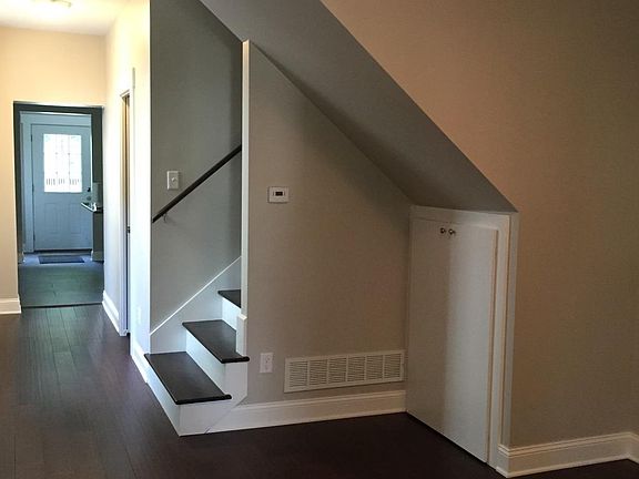 5th image of 556 Bradley St #556