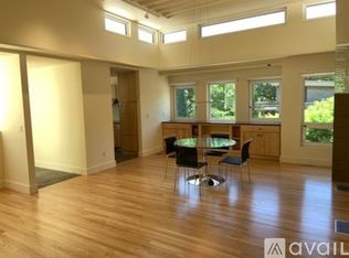 7 Murdock Ct, Middlebury, VT 05753