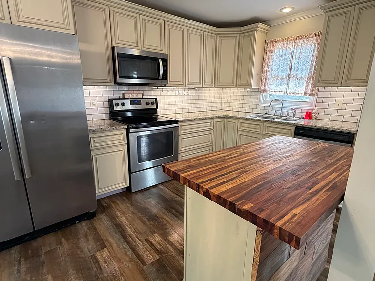 4807 Donvic Dr — Photo 5